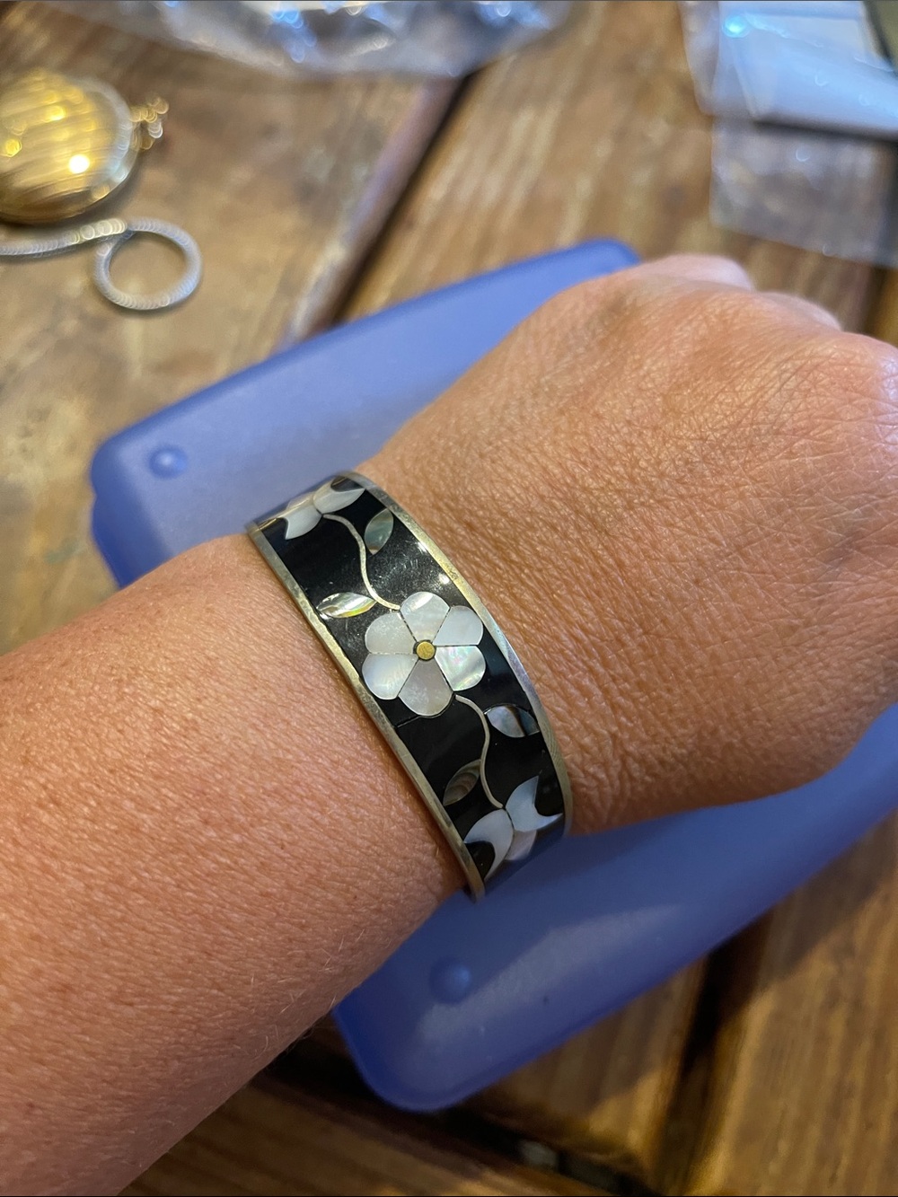 Mother of Pearl Floral Inlay Bangle Bracelet unmarked